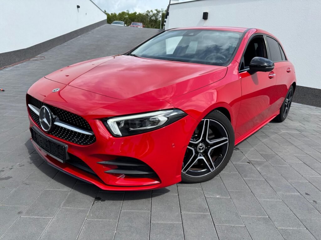 Mercedes-Benz A 250 7G-DCT "AMG Line"