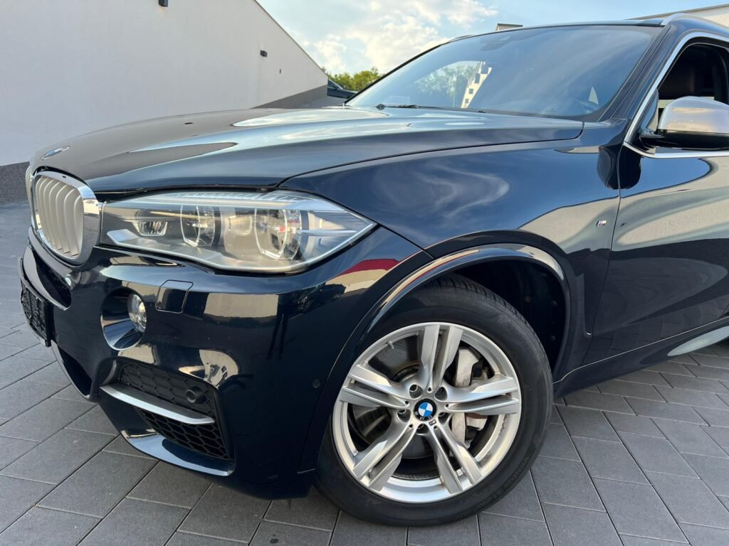 BMW X5 M50D