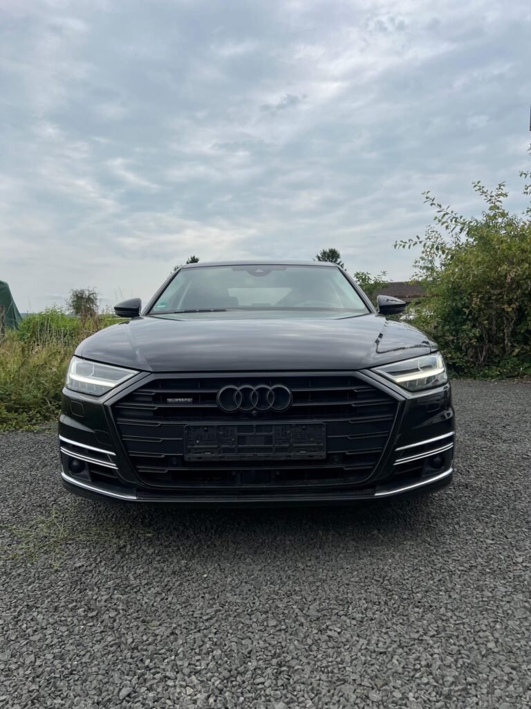 Audi A8 50 TDI Quattro HUD*DAB*STHZ*BLACK*PANO