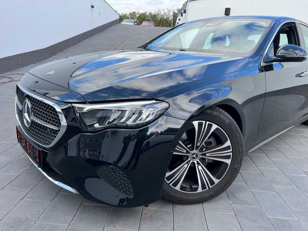 Mercedes-Benz E200