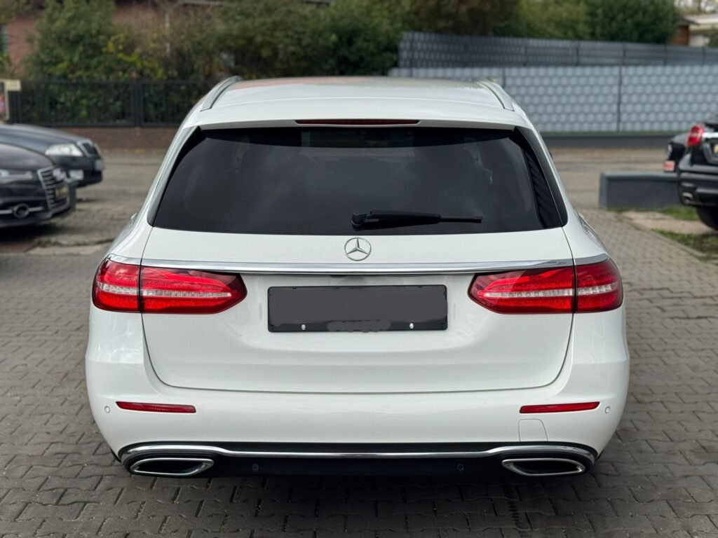 Mercedes-Benz E 220 d