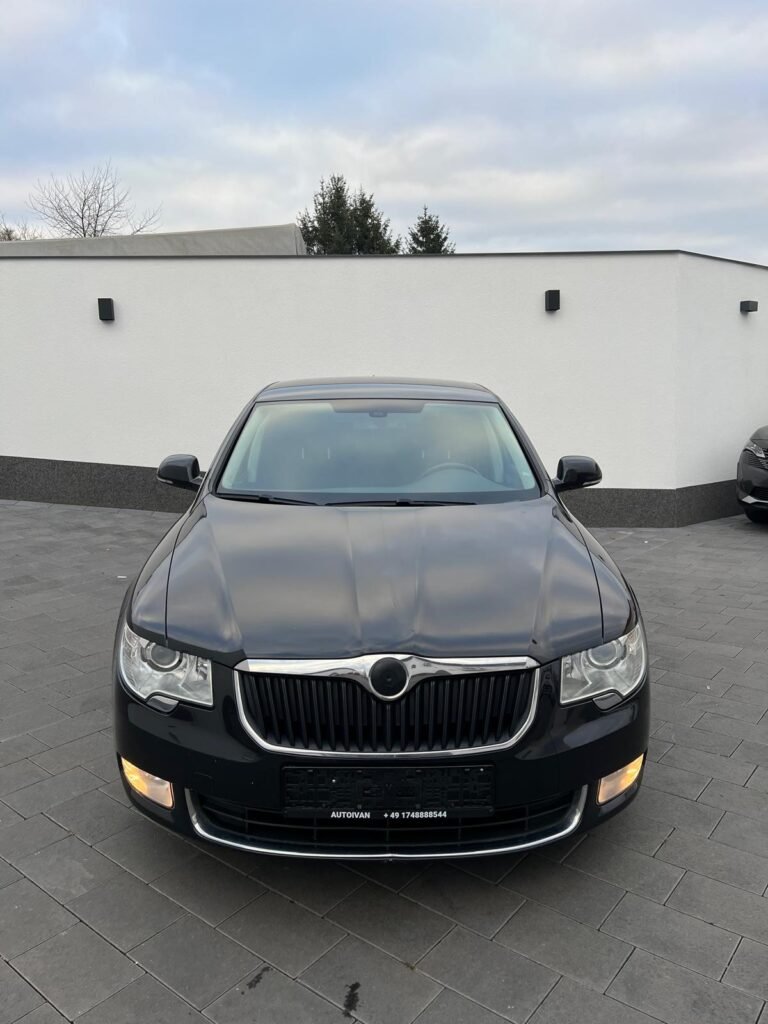 SKODA Superb COMBI 3.6 V6 4X4 DSG