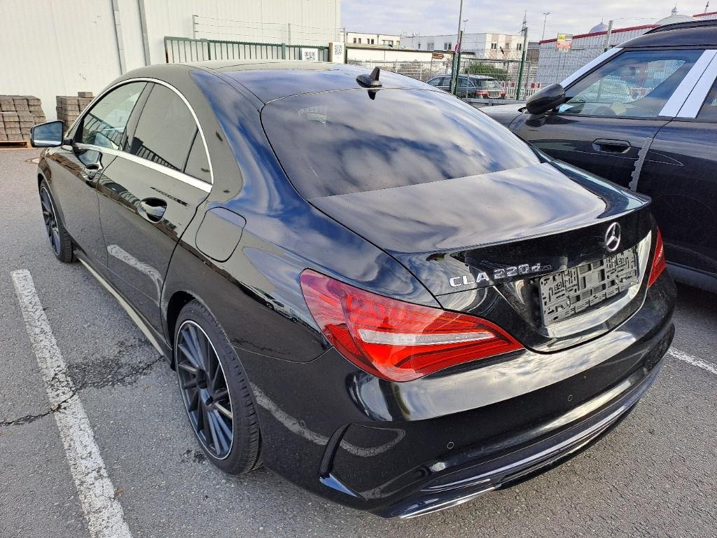 Mercedes-Benz Cla 220 D AMG-LINE