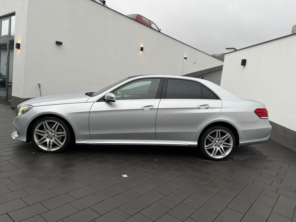 Mercedes-Benz E 400 4MATIC 7G-TRONIC