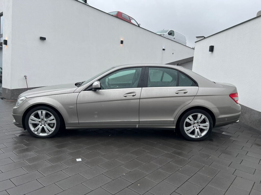 Mercedes-Benz C 280 4Matic *Bi-Xenon*Navi*Memory*