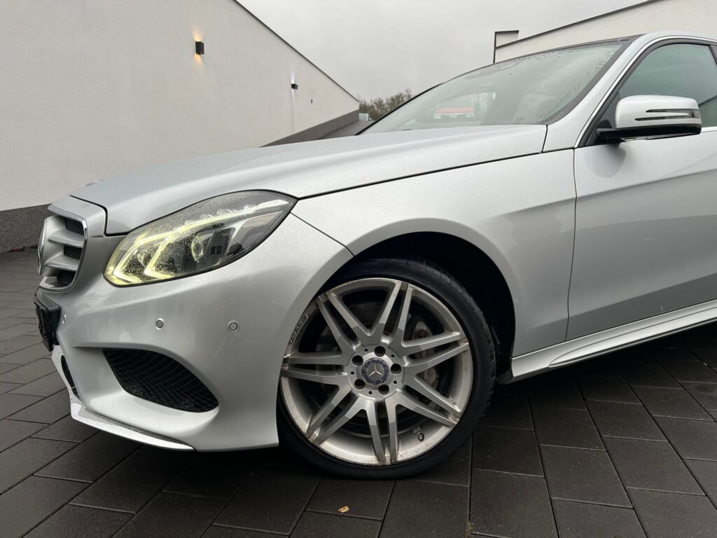 Mercedes-Benz E 400 4MATIC 7G-TRONIC