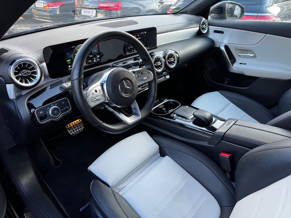 Mercedes-Benz CLA 250e