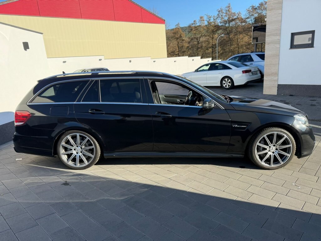 Mercedes-Benz E 63 AMG 4MATIC