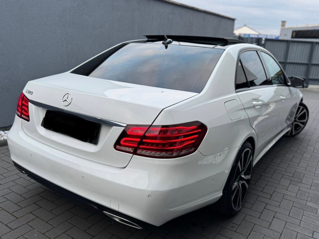 Mercedes-Benz E 220 Lim. Edition E 2.HAND+NIGHT+PANO