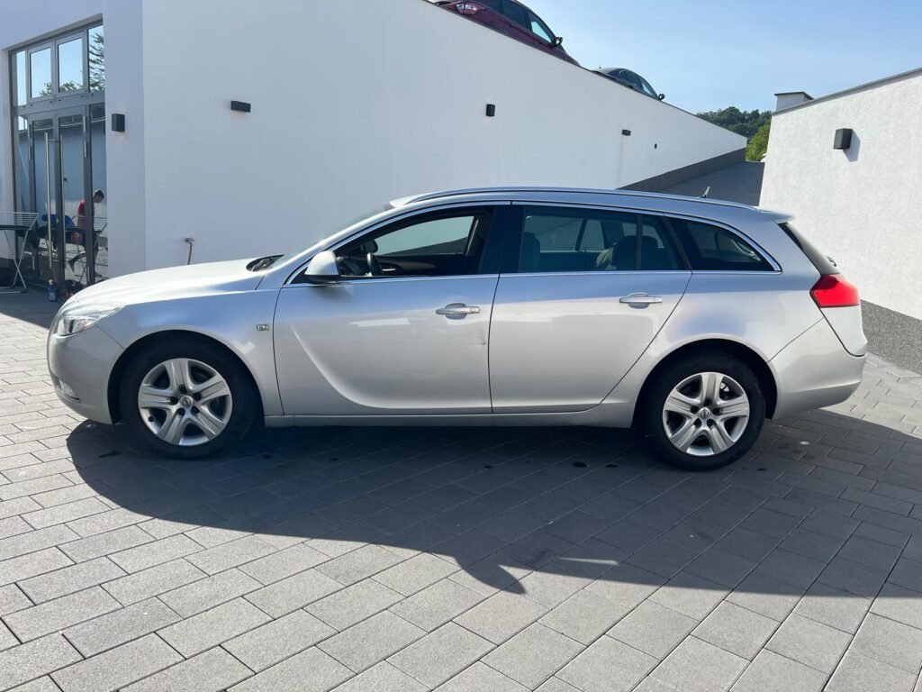 Opel Insignia A Sports Tourer Edition