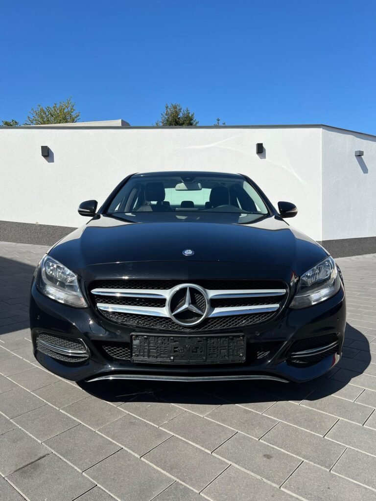 Mercedes-Benz C 220
