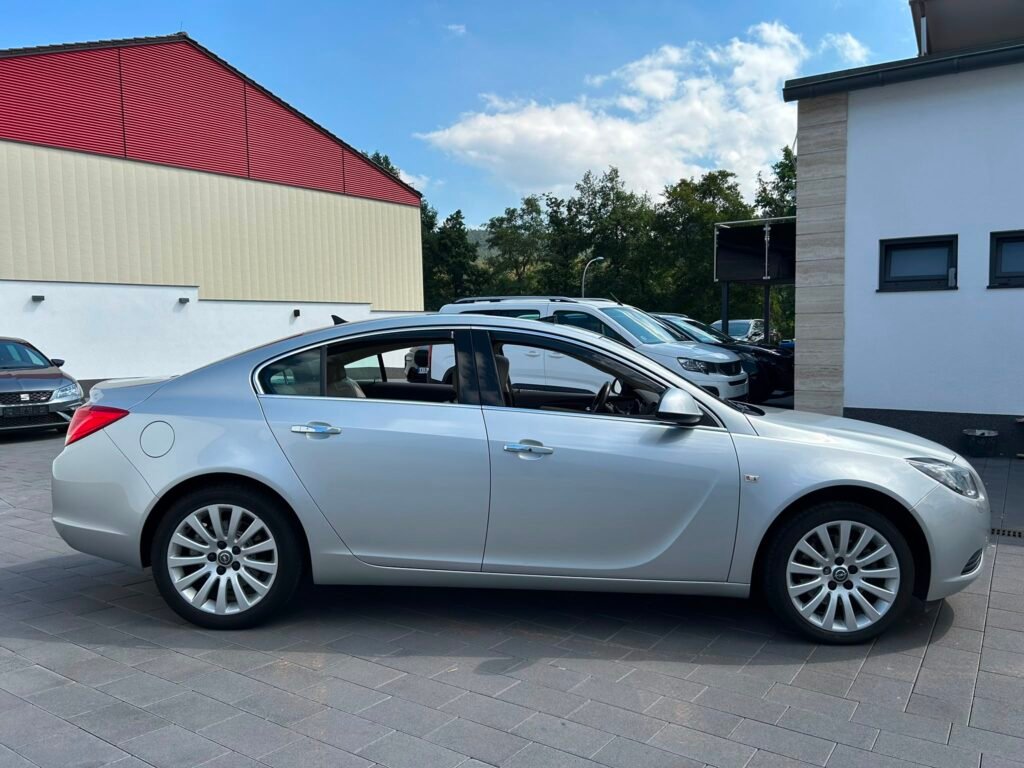 Opel Insignia limousine