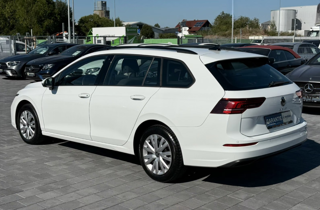 Volkswagen Golf VIII Variant 2.0 TDI Goal