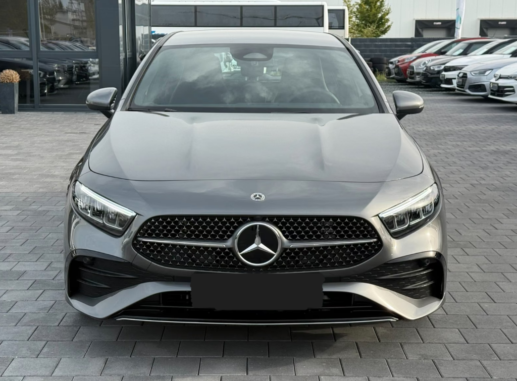 Mercedes-Benz A 180 AMG-LINE
