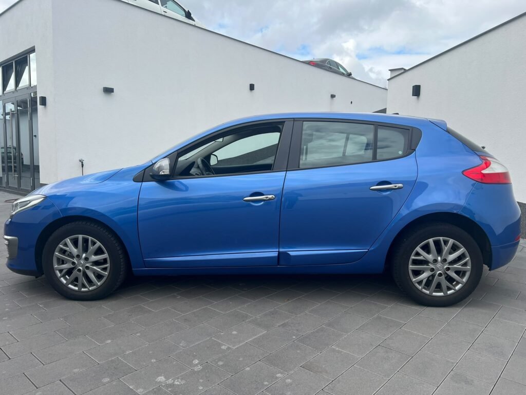 Renault Megane ENERGY TCe 130 Paris